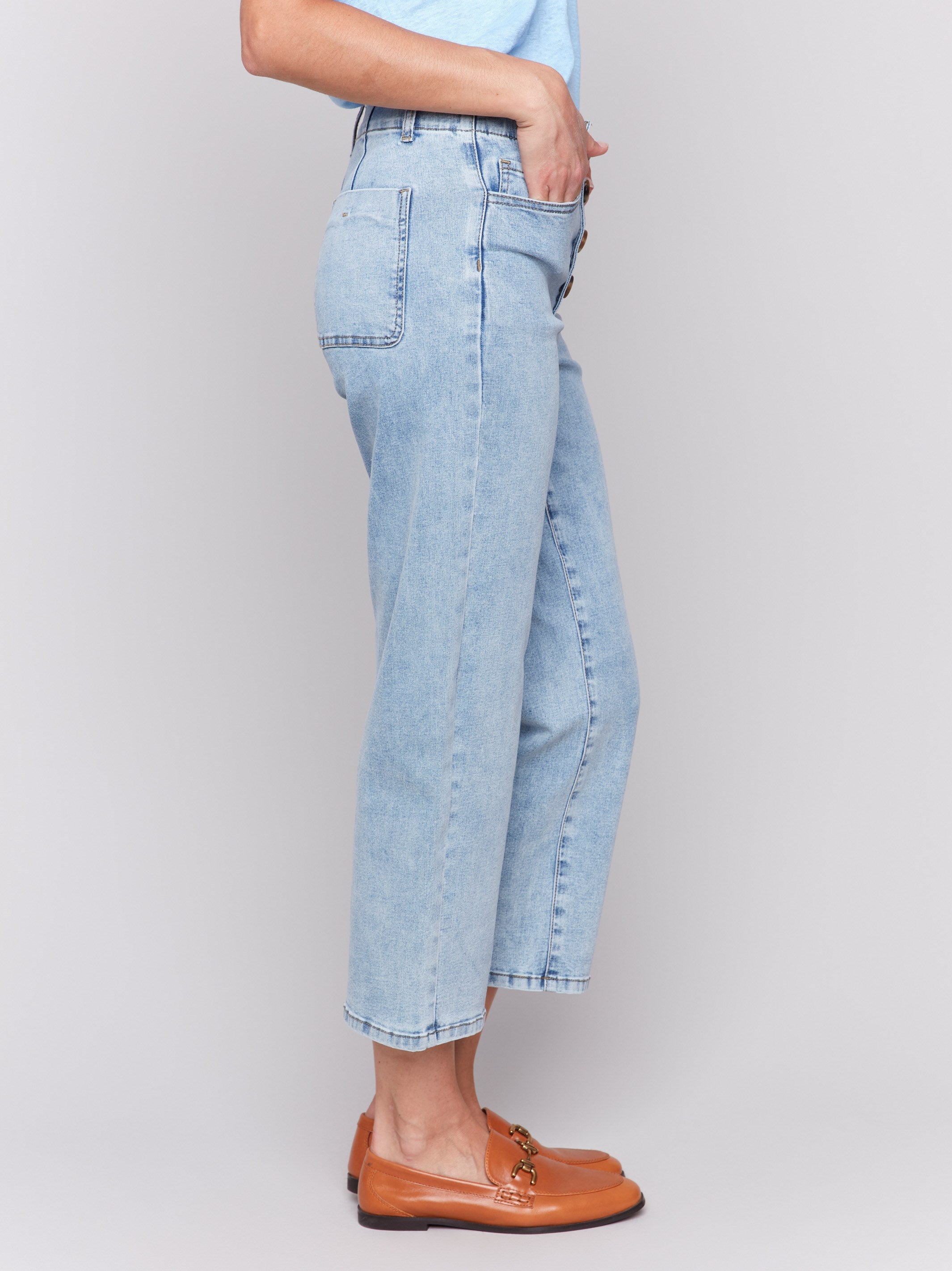 Five-pocket design light blue jeans, perfect for a relaxed style by Charlie B.