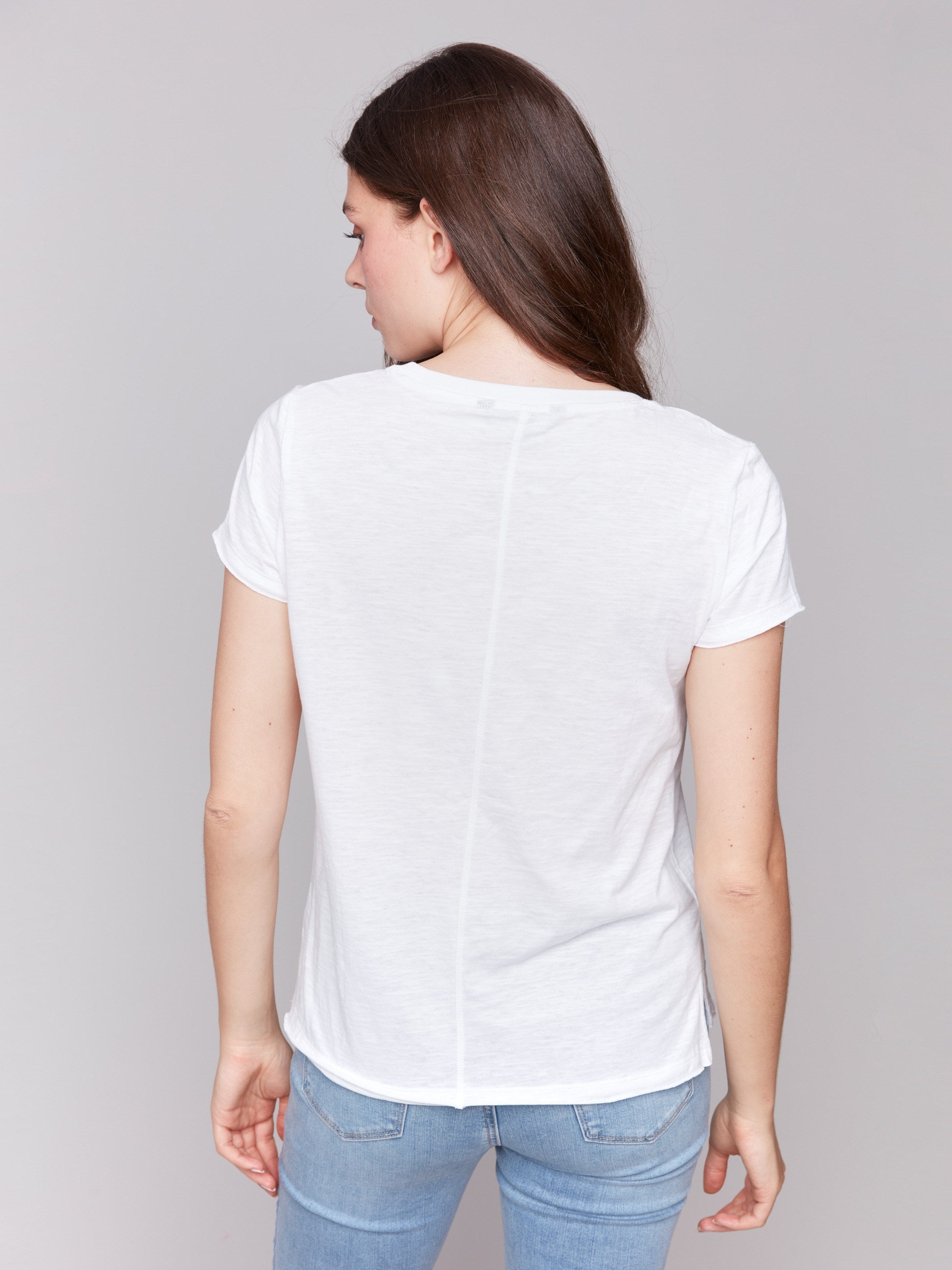 Crew neck white t-shirt in organic cotton fabric, by Charlie B.