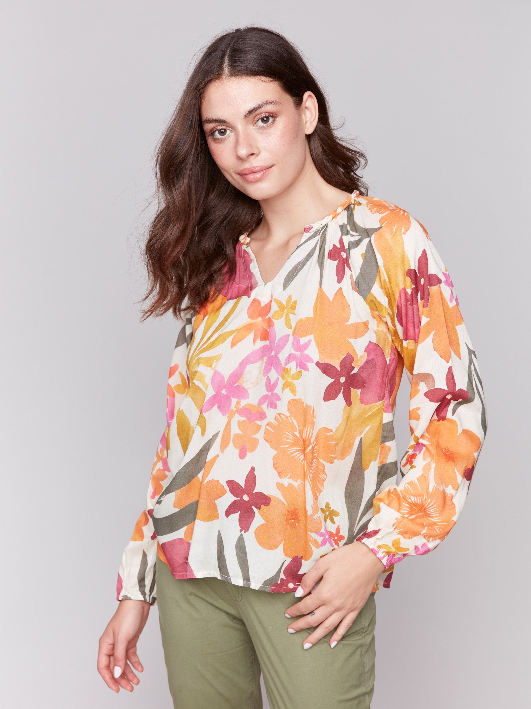 Elegant bouquet print on popover top by Charlie B.